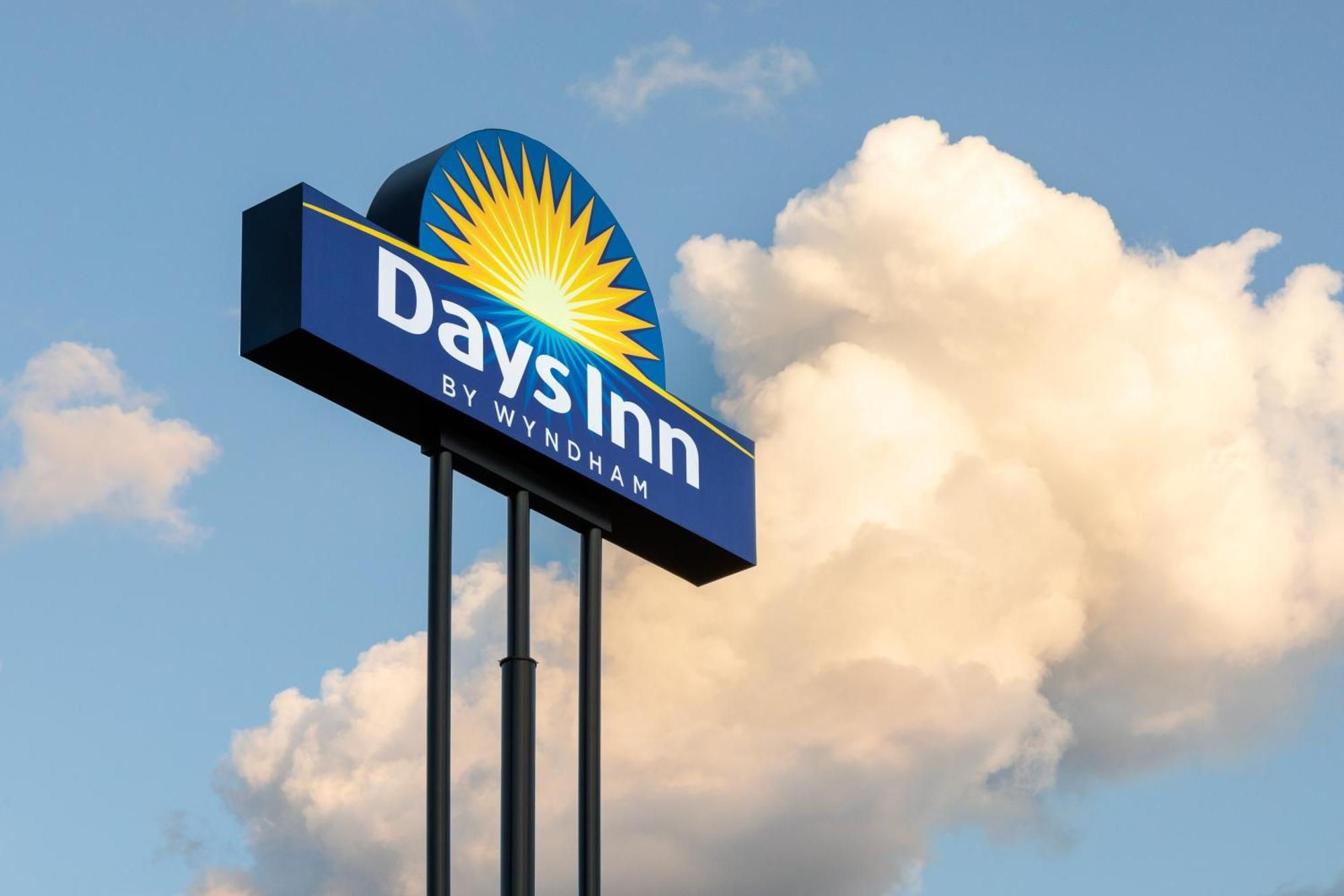 Days Inn By Wyndham Covington Exterior photo